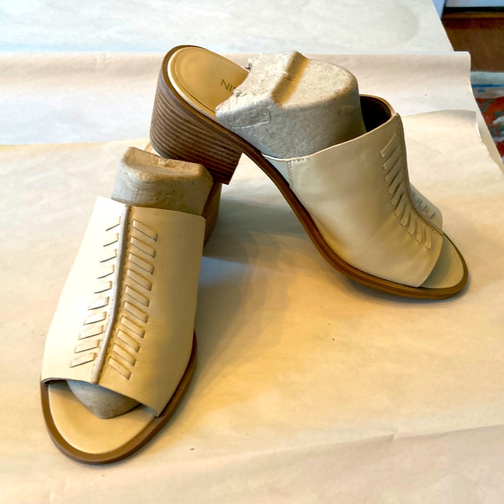 Nine West chunky heel mules tan
